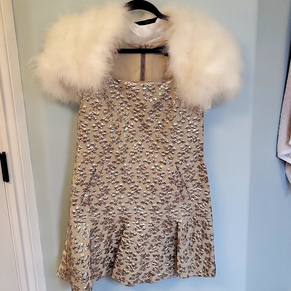 BCBG FORMAL SHORT SLEEVELESS DRESS